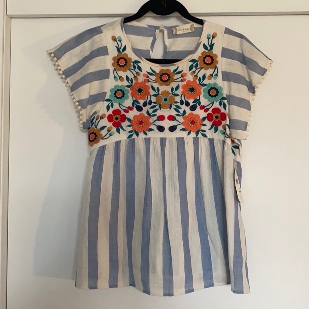 NWT embroidered blouse